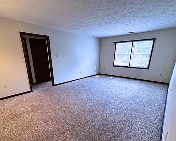 509 Oak Glen Drive — Photo 3