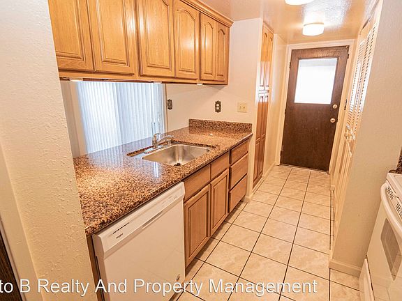 4th image of 21077 Red Fir Ct