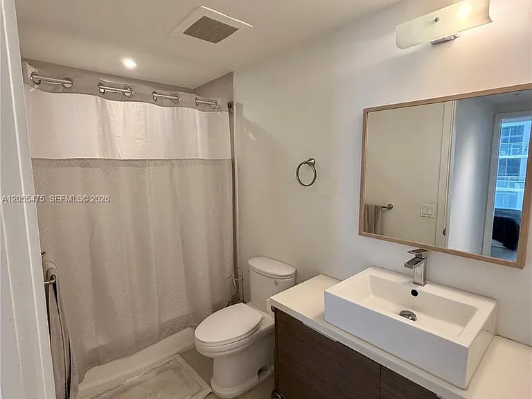 1010 SW 2nd Ave #707 — Photo 5