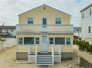 108 E 30th St, Ship Bottom, NJ 08008