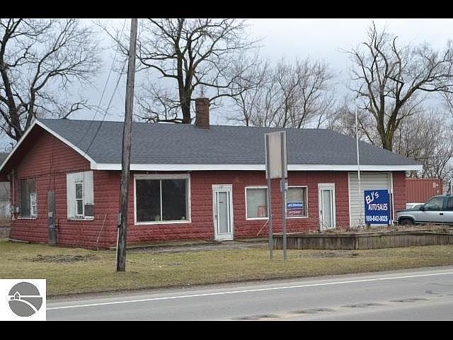1st image of 485 Saginaw St
