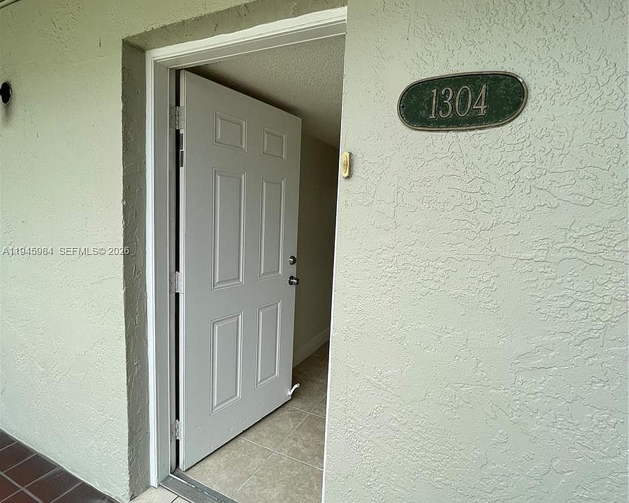 1st image of 10090 NW 80th Ct APT 1304
