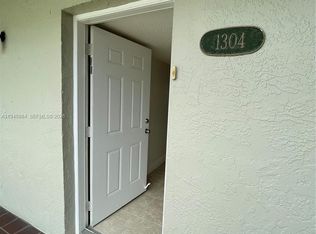 10090 NW 80th Ct APT 1304, Hialeah Gardens, FL 33016