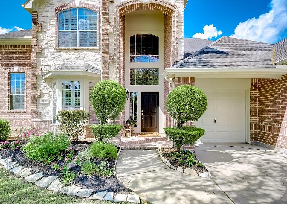 1st image of 21826 Mystic Point Ct