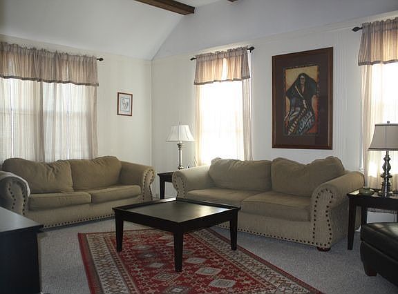 3rd image of 3396 Fenimore Ave