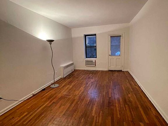 3rd image of 336 E 73rd St #Er