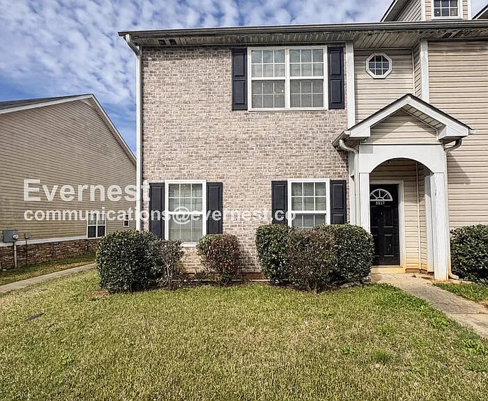 8637 Thomas Rd — Photo 1