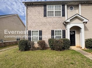 8637 Thomas Rd, Riverdale, GA 30274