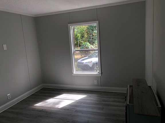 4th image of 1416 Linda Dr
