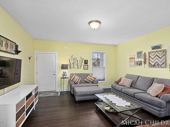 5th image of 3561 Stephanie Dr