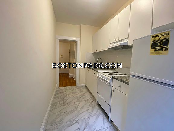 5th image of 1315 Commonwealth Ave APT 201
