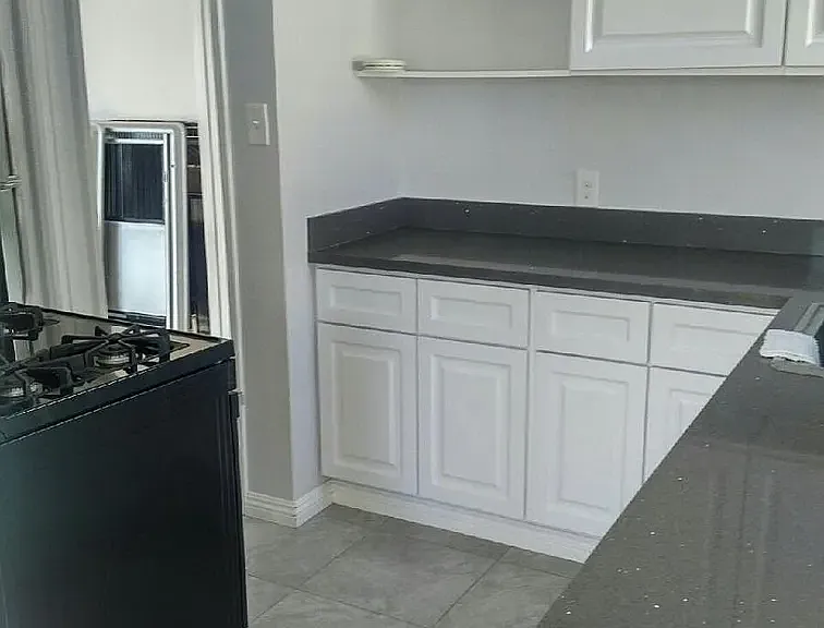 2431 Termino Ave #2431 — Photo 8