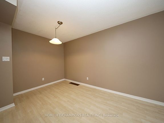 5th image of 1775 Valley Farm Rd #39