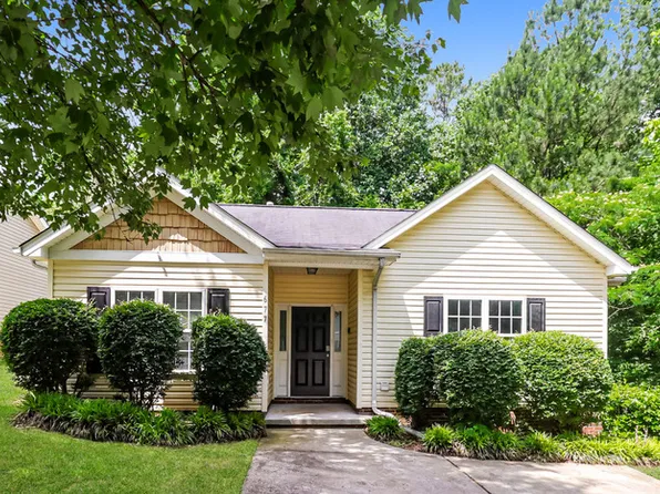 677 Continental Dr, Concord, NC 28025