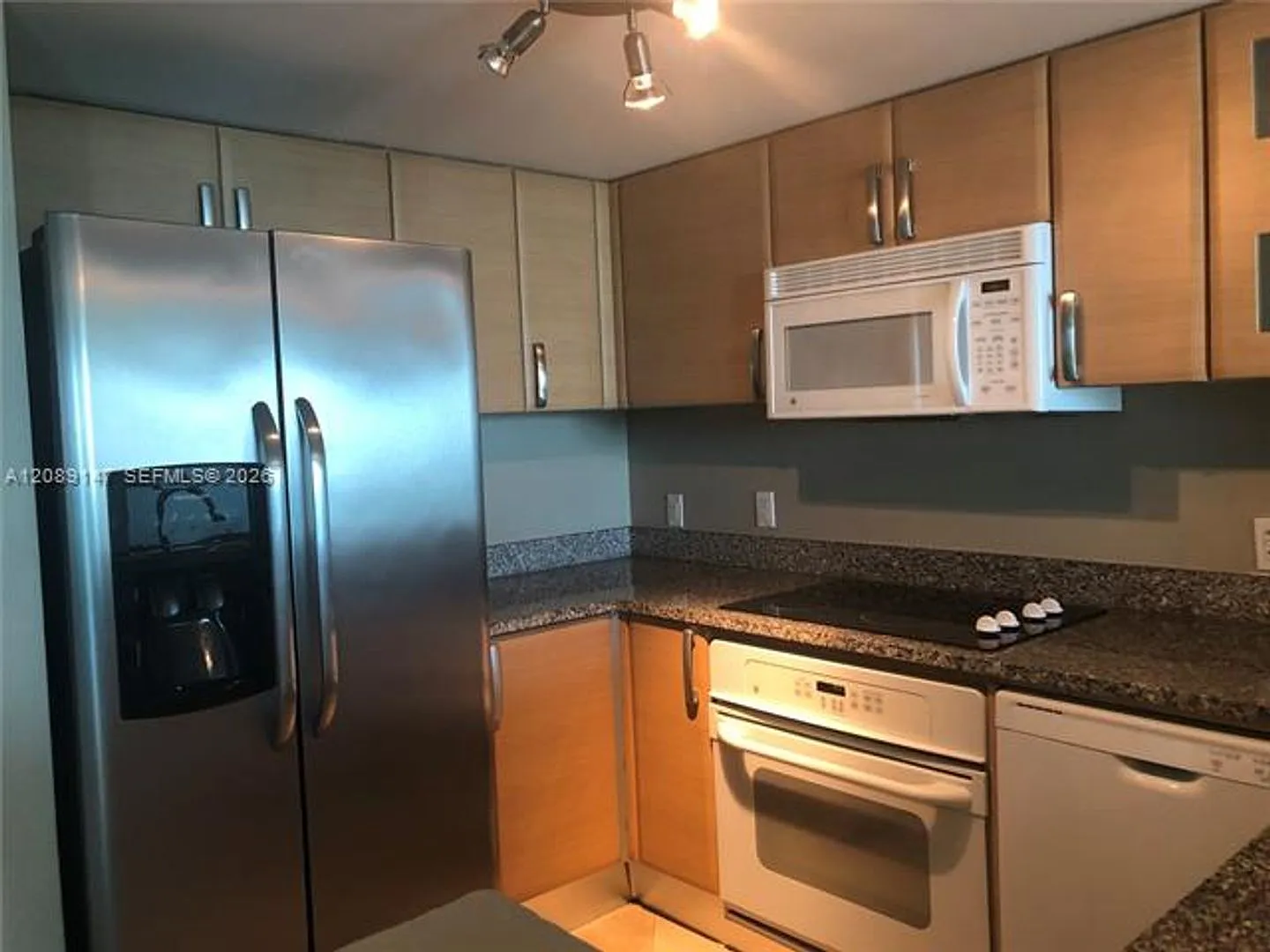 2101 Brickell Ave cu-2703, Miami, FL 33129 — Photo 1