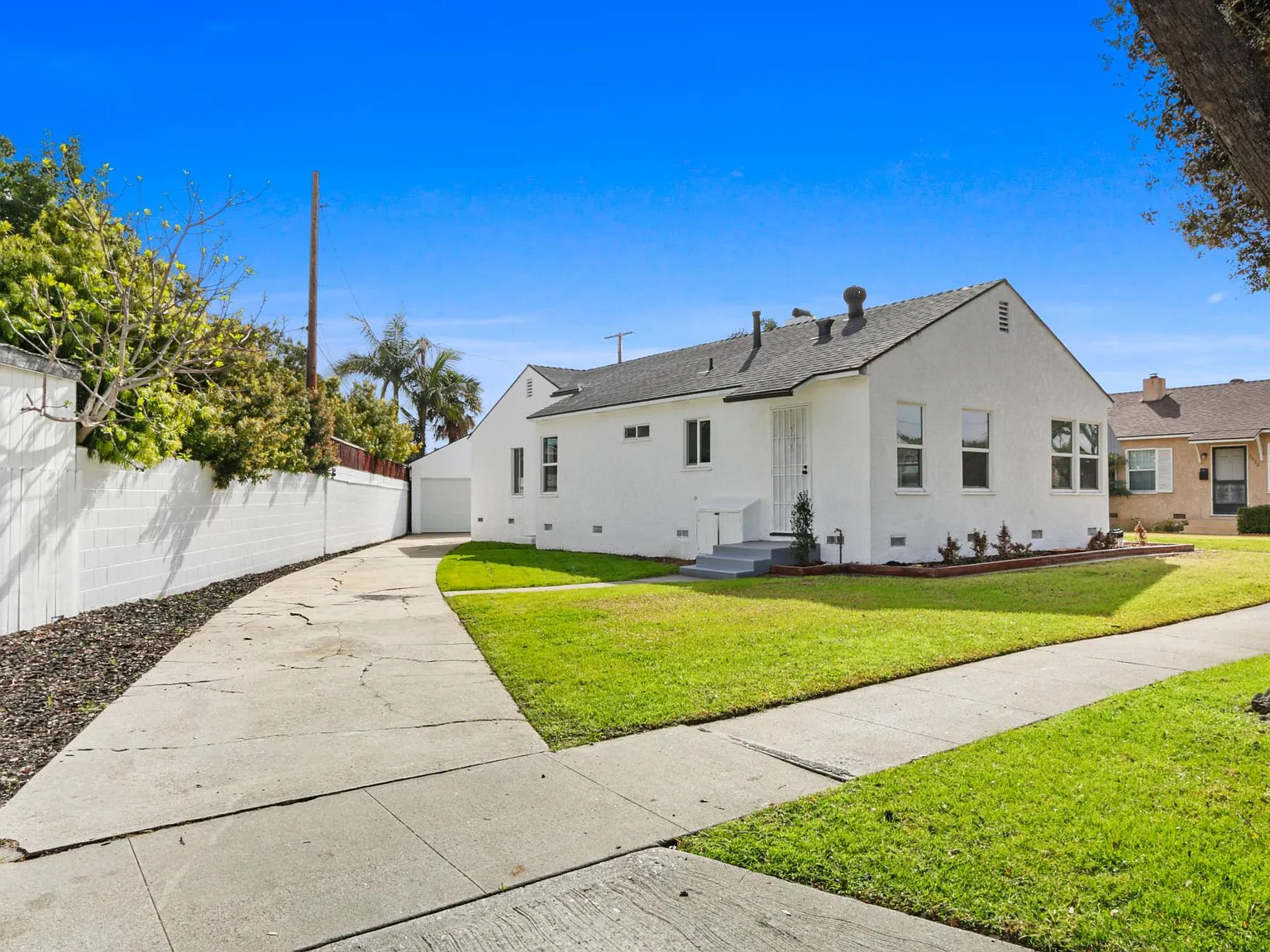 2 bed, 768 sqft, $3,000 — Photo 3