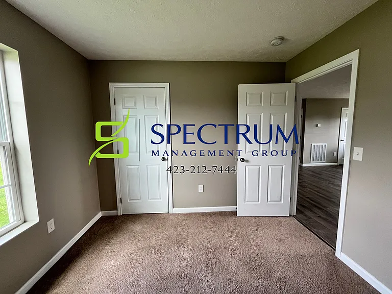 2054 Jonathon Dr — Photo 15