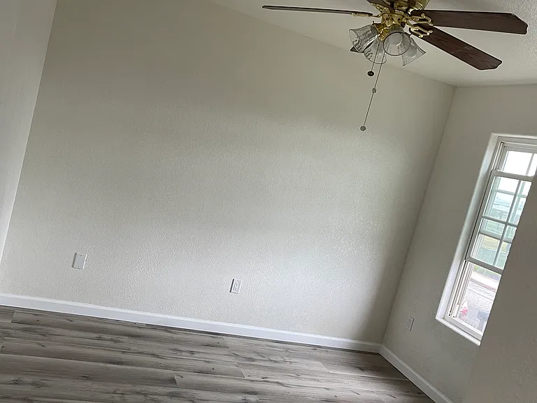 24593 Monterey Ave #B — Photo 14
