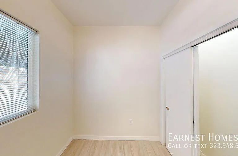 7252 Glade Ave — Photo 7