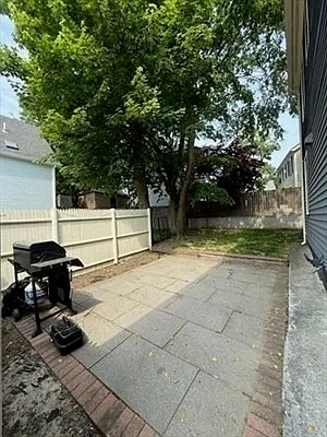 17 Davis St #1 — Photo 6