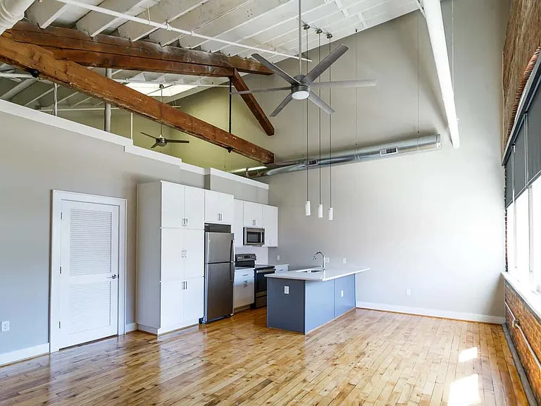 117 S 14th St — Photo 33