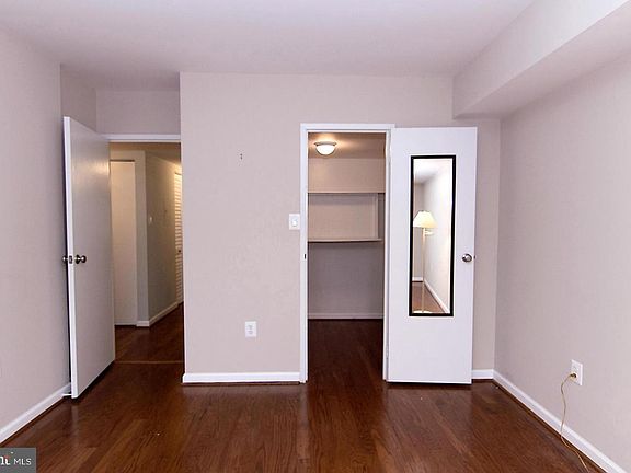 4th image of 3113 Buccaneer Ct APT 2