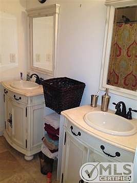 4th image of 1412 Branch St #2