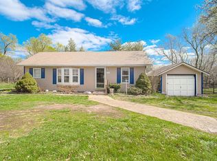 401 13th Ave N, Greenwood, MO 64034