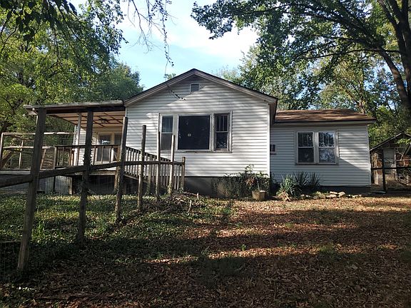 2nd image of 424 Reno Springs Road