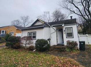 142 Harrison St, Somerset, NJ 08873