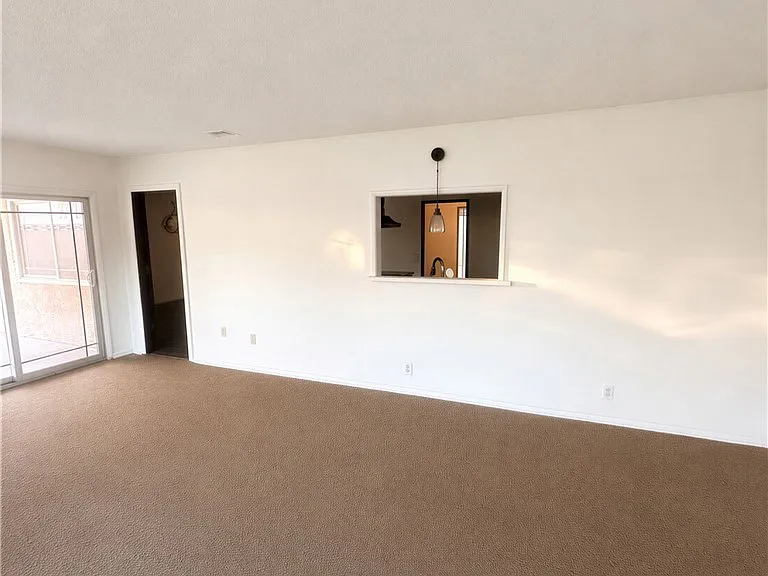 4333 Hillside Dr — Photo 4