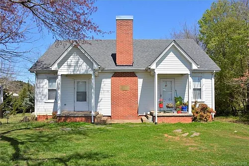 2720 Main Ave NW #B Photo 1