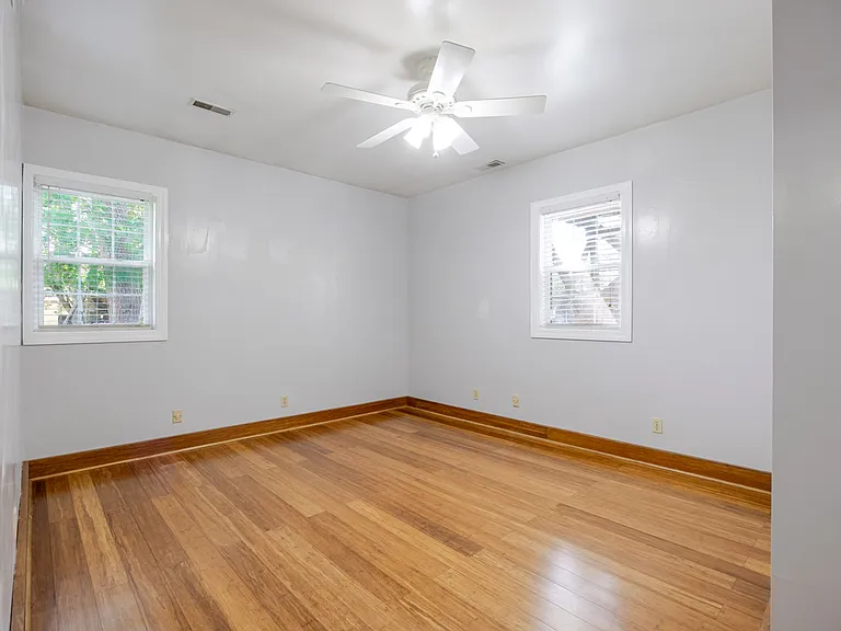 2621 1/2 W Willow Dr — Photo 10