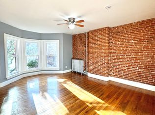 34 Mattoon St APT 3, Springfield, MA 01105