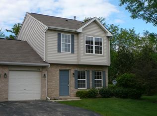 1374 W Split Oak Cir, Round Lake Beach, IL