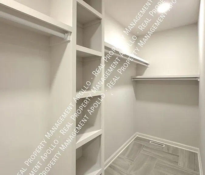 141 Victoria Ln — Photo 17