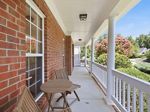 5th image of 2908 Oak Bridge Dr