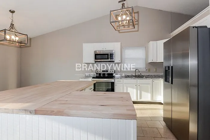 1932 Herford Dr — Photo 6