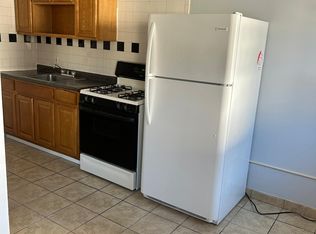 82 Gillett St APT 204, Hartford, CT 06105