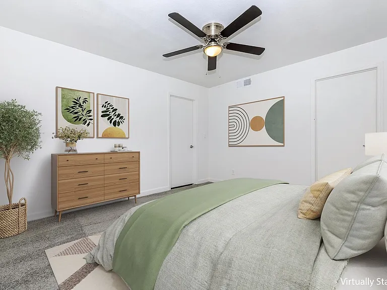 Palisade Park Aparments — Photo 33