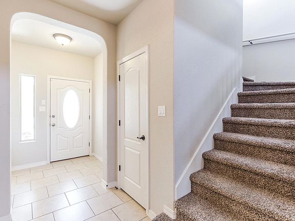 2nd image of 14669 Hunters Grove Ave