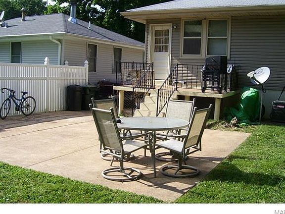 2nd image of 164 Flora Dr