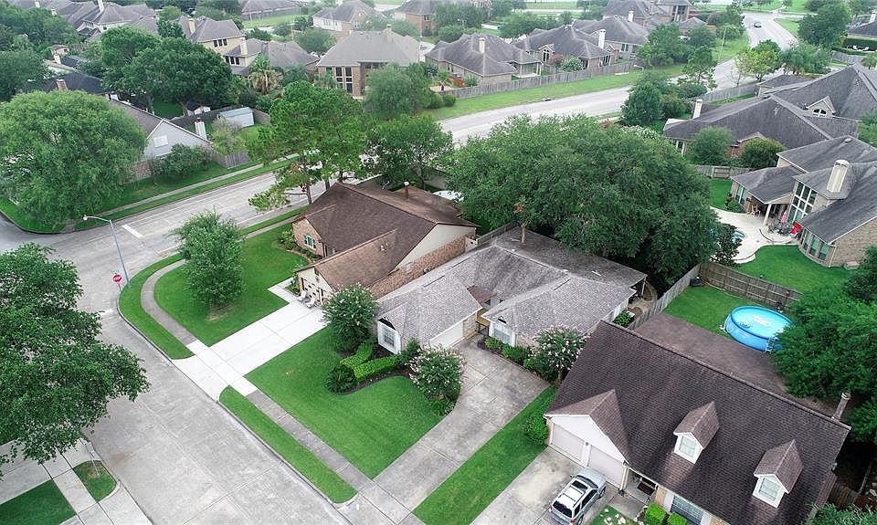 1st image of 2823 Forest Hills Dr