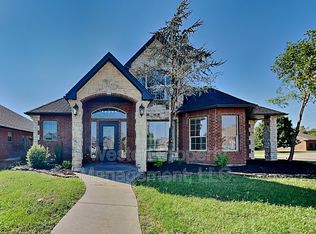 2008 SE 9th St, Moore, OK 73160