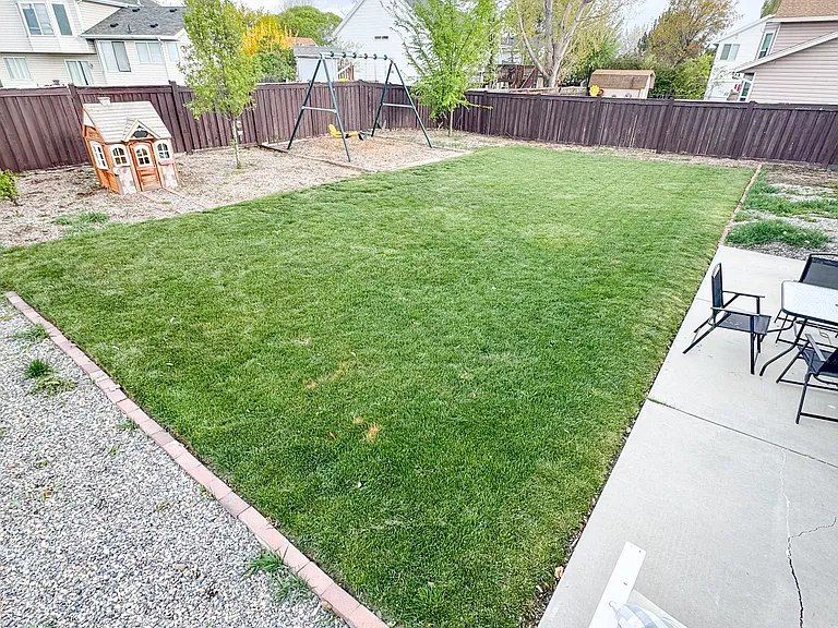 309 S 1800 W — Photo 22