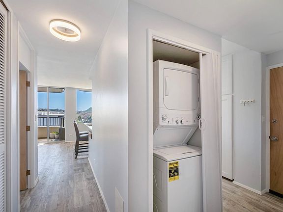 5th image of 2825 S King St APT 803