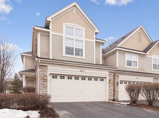 423 Vaughn Cir, Aurora, IL 60502