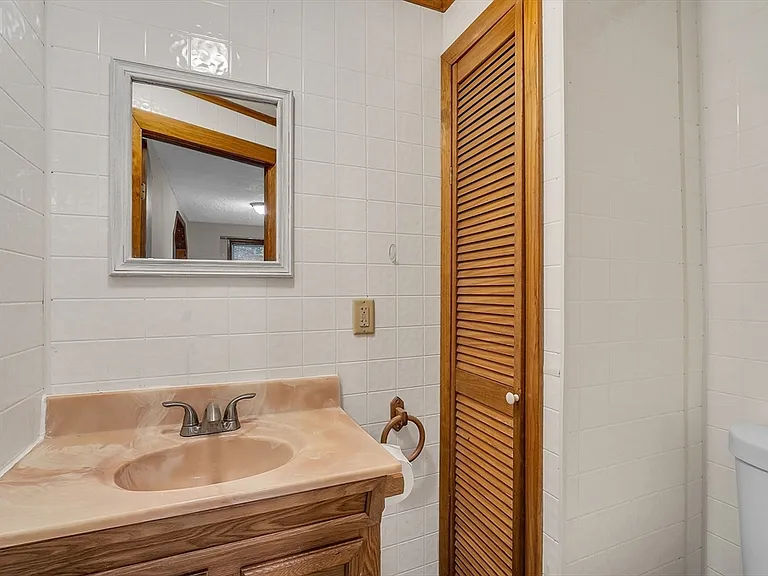 87 Graniteville Rd #B — Photo 12