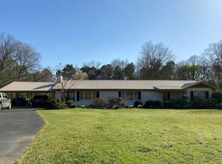 304 S Depot Ave, Kilmichael, MS 39747
