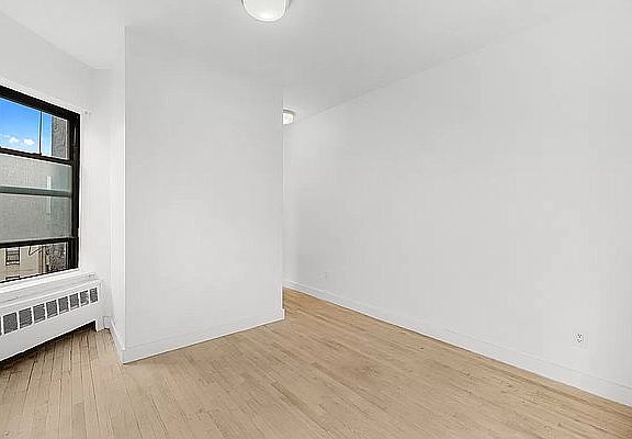 4th image of 467 W 164th St #4E